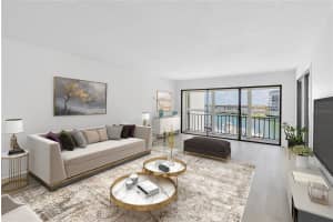 7903 SAILBOAT KEY BOULEVARD, SOUTH PASADENA, FL 33707 Sold 09/03/25