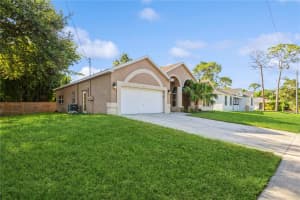 1833 HILLCREST STREET, TARPON SPRINGS, FL 34689 Sold 10/10/25