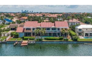 5975 51st St S, ST PETERSBURG