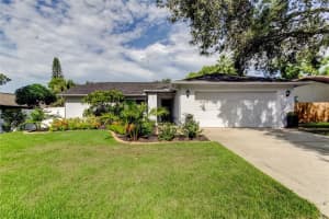 858 Harbor Cir, PALM HARBOR