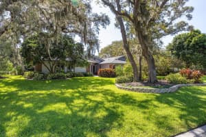2401 PALM BOULEVARD, DUNEDIN, FL 34698 Sold 08/27/25