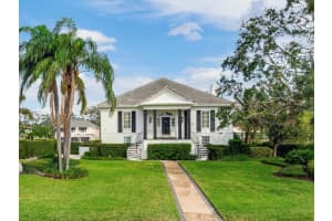 4921 Lyford Cay Rd, TAMPA