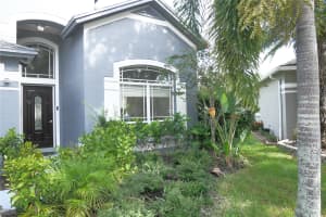 7326 GUILFORD PINE LANE, APOLLO BEACH, FL 33572 - MLS#MFRTB8409208
