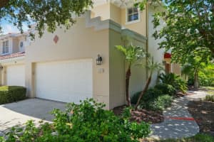 290 Valencia Cir, ST PETERSBURG