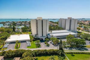 5950 PELICAN BAY PLAZA, ST PETERSBURG, FL 33707 - MLS#MFRTB8409286