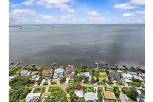 600 N Mayo St, CRYSTAL BEACH