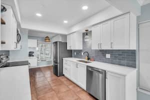 7300 SUNSHINE SKYWAY LANE, ST PETERSBURG, FL 33711 - MLS#MFRTB8409339