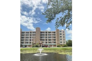 6495 Shoreline Dr #8104, ST PETERSBURG