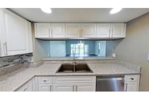 6495 SHORELINE DRIVE, ST PETERSBURG, FL 33708 - MLS#MFRTB8409367