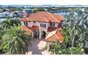 1097 EDEN ISLE DRIVE, ST PETERSBURG, FL 33704 - MLS#MFRTB8409397