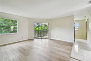 476 SANTA CRUZ PLACE, ST PETERSBURG, FL 33703 - MLS#MFRTB8409400