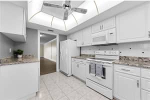 131 BLUFF VIEW DRIVE, BELLEAIR BLUFFS, FL 33770 - MLS#MFRTB8409422