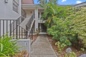 300 FLORIDA AVENUE, TARPON SPRINGS, FL 34689 - MLS#MFRTB8409550