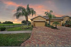 821 Chipper Dr, SUN CITY CENTER