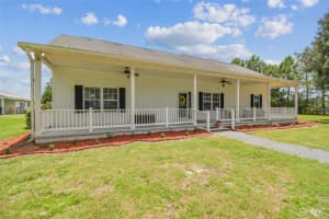 30400 DARBY ROAD, DADE CITY, FL 33525 Sold 10/29/25