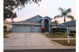 1266 Paradise Lake Dr, TARPON SPRINGS