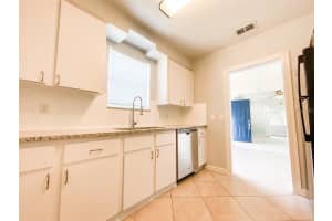 800 FRANCES AVENUE, TAMPA, FL 33602 - MLS#MFRTB8409634