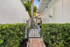 1155 ABBEYS WAY, TAMPA, FL 33602 - MLS#MFRTB8409679
