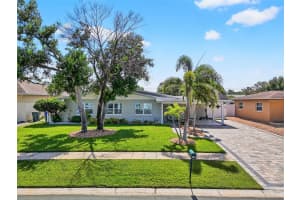 1036 Madison St, LARGO