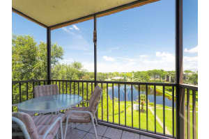 8174 TERRACE GARDEN DRIVE, ST PETERSBURG, FL 33709 - MLS#MFRTB8409716