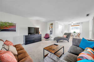 200 Country Club Dr #1106, LARGO