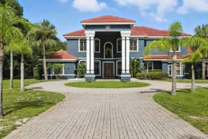 2555 Bryan Ln, TARPON SPRINGS