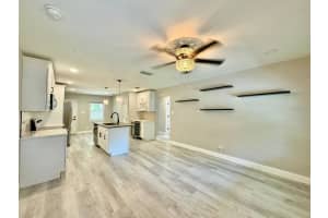 1918 SHADOWLAWN AVENUE, TAMPA, FL 33610 - MLS#MFRTB8409757