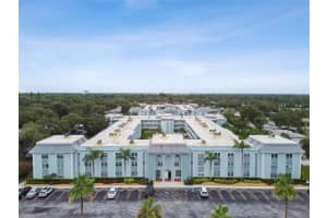 701 Poinsettia Rd #124, BELLEAIR