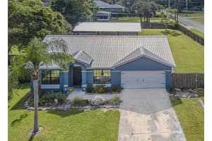 8501 Sunnydale Ln, LAKELAND