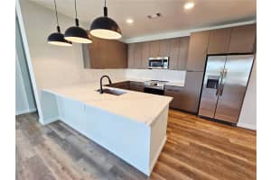 10215 ESTUARY LAKES DRIVE, TAMPA, FL 33619 - MLS#MFRTB8409966