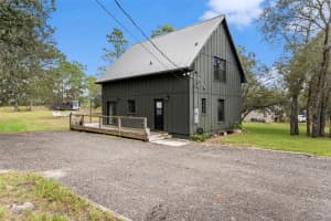 18320 SAND PINE DRIVE, SPRING HILL, FL 34610 - MLS#MFRTB8410043