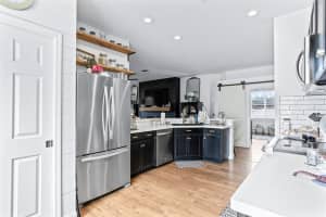 6928 BLUFF MEADOW COURT, WESLEY CHAPEL, FL 33545 - MLS#MFRTB8410172