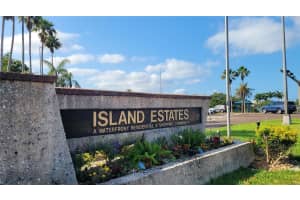 660 ISLAND WAY, CLEARWATER BEACH, FL 33767 - MLS#MFRTB8410183