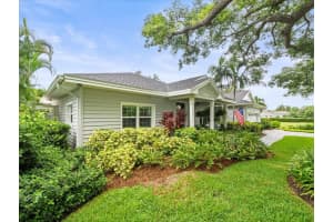 128 PALMETTO LANE, LARGO, FL 33770 Sold 08/23/25