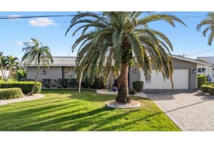 1904 37TH STREET, CAPE CORAL, FL 33904 Sold 09/04/25