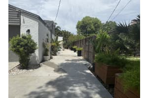8020 GOMEZ AVENUE, TAMPA, FL 33614 Sold 09/05/25