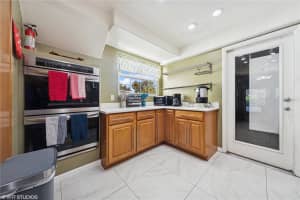 4907 COUNTRY AIRE LANE, TAMPA, FL 33624 - MLS#MFRTB8410381