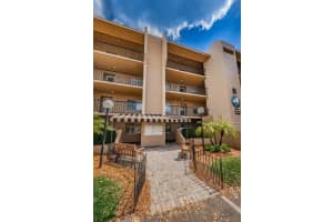 90 HIGHLAND AVENUE, TARPON SPRINGS, FL 34689 - MLS#MFRTB8410391