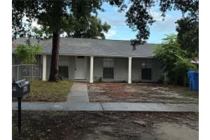 8318 ELKWOOD LANE, TAMPA, FL 33615 - MLS#MFRTB8410414