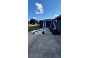 2210 KINGSWOOD LANE, BRANDON, FL 33511 - MLS#MFRTB8410416