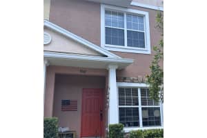 1042 Sleepy Oak Dr, WESLEY CHAPEL
