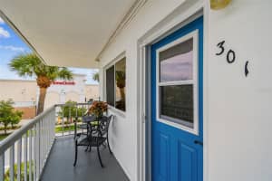 8080 112th St #301, SEMINOLE