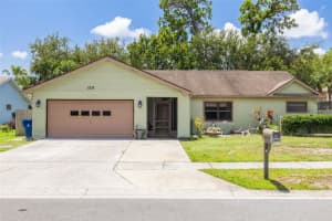 2232 Colonial Blvd W, PALM HARBOR