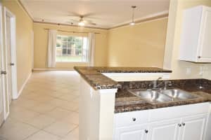 4305 BAYSIDE VILLAGE DR #104, TAMPA, FL 33615 - MLS#MFRTB8410607
