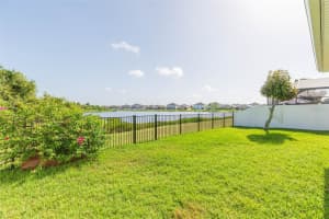 8120 BRICKLETON WOODS AVENUE, GIBSONTON, FL 33534 Sold 09/17/25