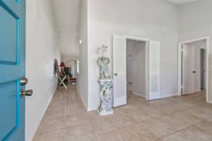 3319 LAUREL DALE DRIVE, TAMPA, FL 33618 - MLS#MFRTB8410633