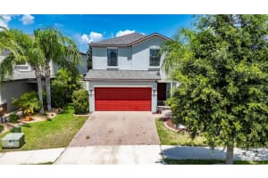 10033 NEWMINSTER LOOP, RUSKIN, FL 33573 Sold 08/29/25