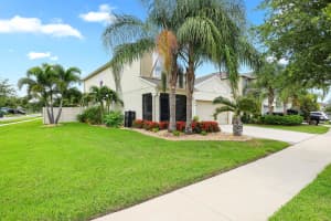 17239 WHITE MANGROVE DRIVE, WIMAUMA, FL 33598 - MLS#MFRTB8410667