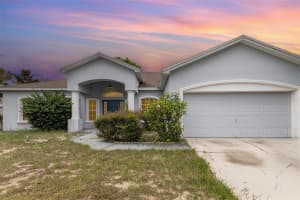1257 Merrimack Dr, DAVENPORT