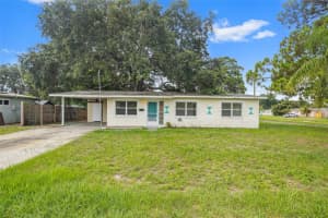 1792 77th Ave N, ST PETERSBURG